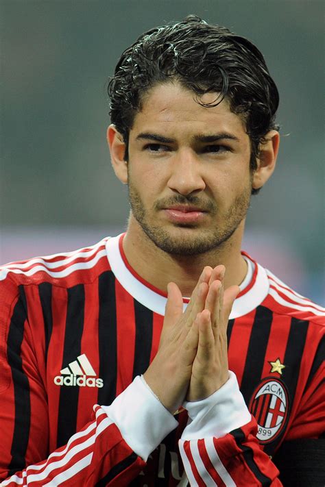 quanti anni ha pato|Alexandre Pato: statistiche e partite